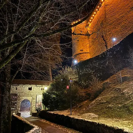 Blue Sky 아파트 *