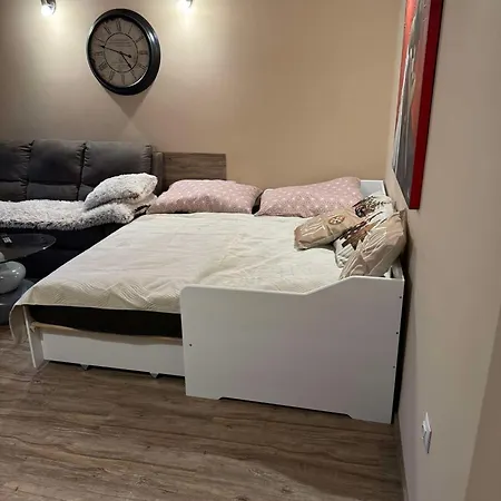 Blue Sky Apartment *