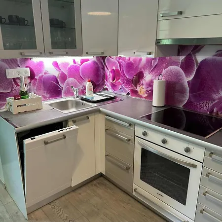 Blue Sky 아파트 *