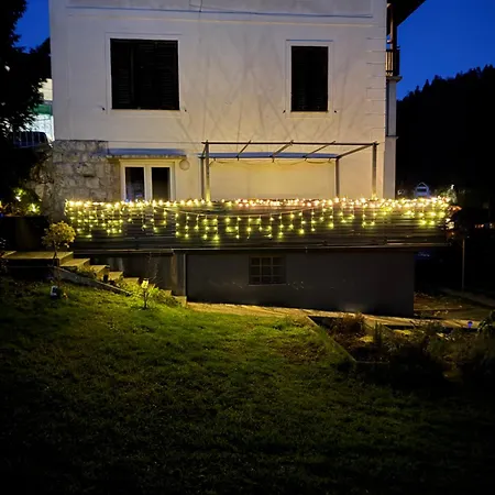 Blue Sky 아파트 *